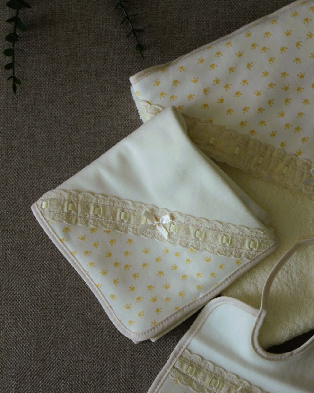 Conjunto estampado com renda