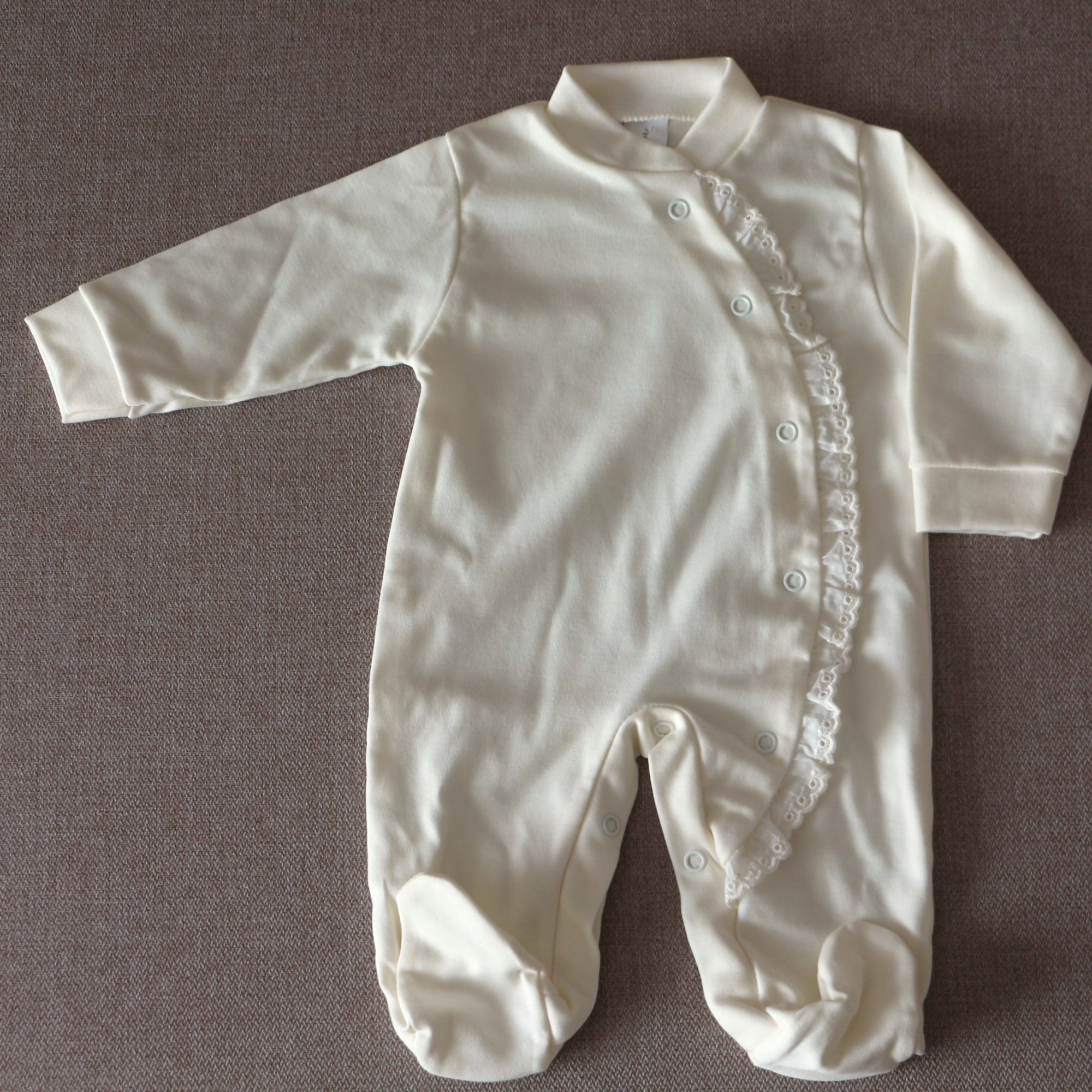 Babygrow algodão com renda
