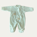 Babygrow de Veludo com Aplicações Bordadas